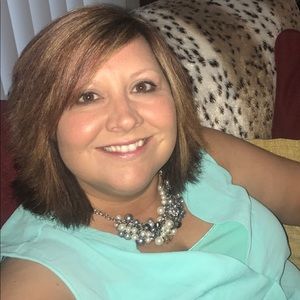 Meet your Posher, Tina